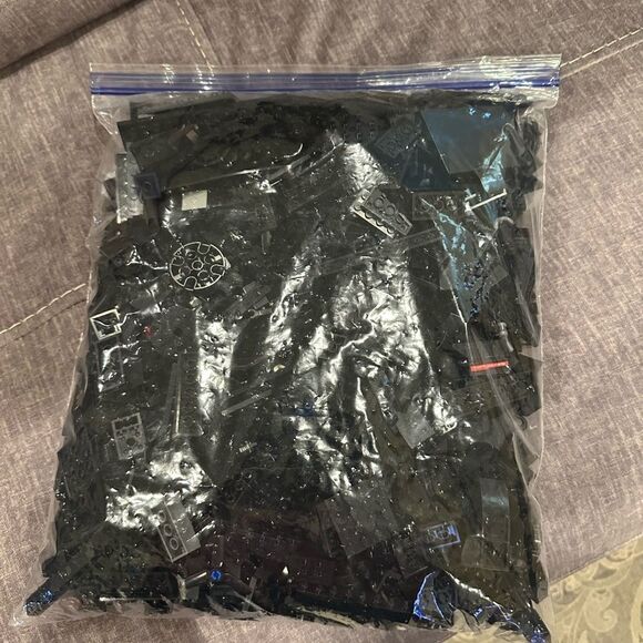 LEGO Black loose genuine authentic over 3lbs
Clean
Creative
Create - Picture 8 of 12